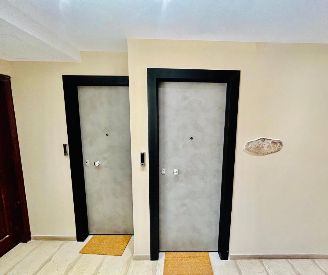 Port Twins Suites No1 比雷埃夫斯 外观 照片