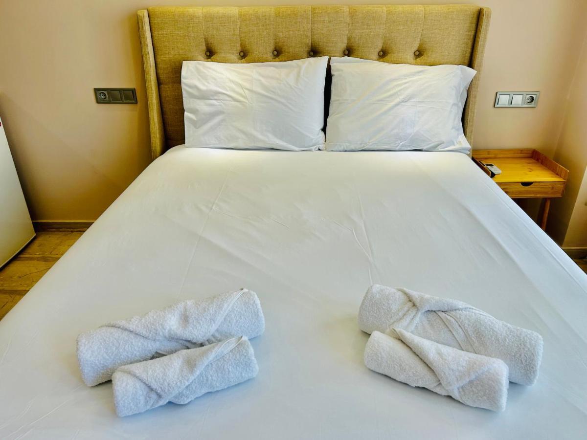 Port Twins Suites No1 比雷埃夫斯 外观 照片