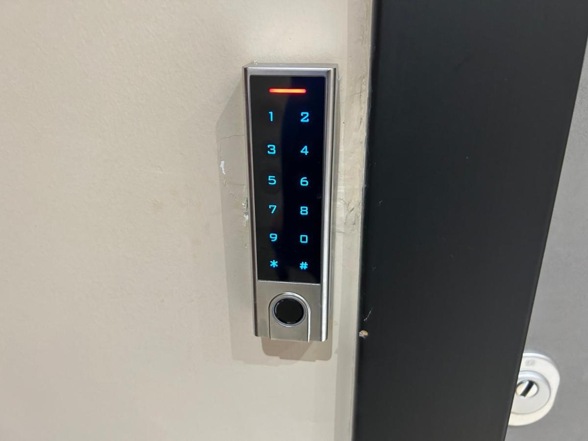 Port Twins Suites No1 比雷埃夫斯 外观 照片