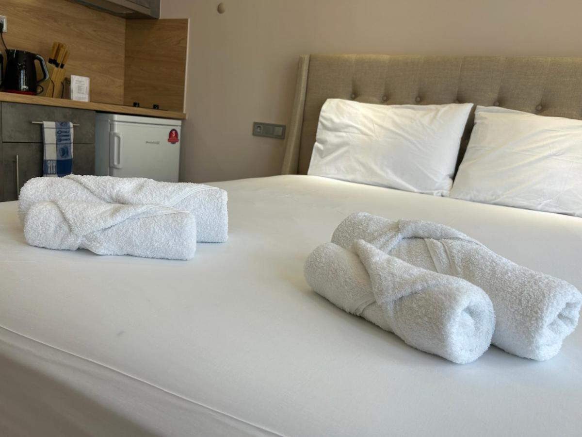 Port Twins Suites No1 比雷埃夫斯 外观 照片