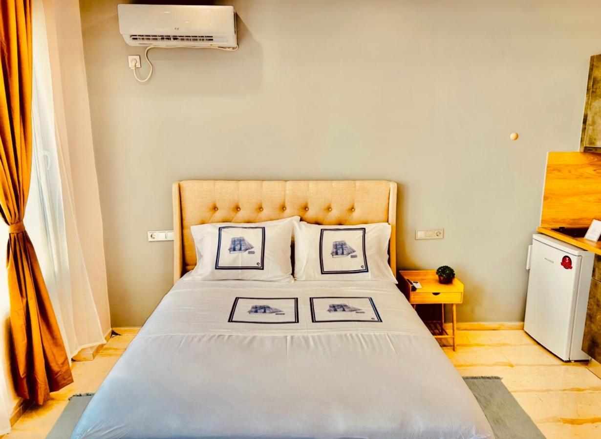 Port Twins Suites No1 比雷埃夫斯 外观 照片