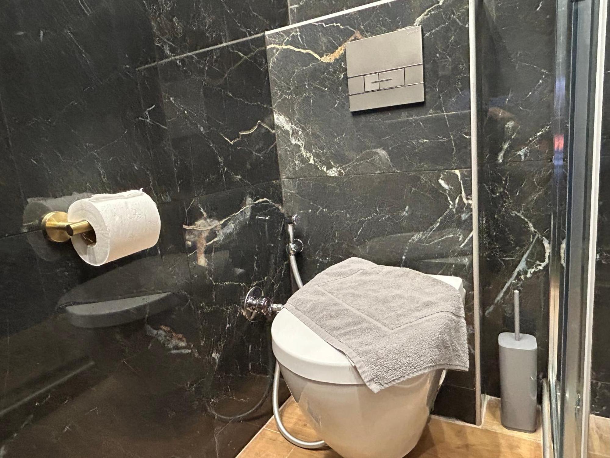 Port Twins Suites No1 比雷埃夫斯 外观 照片